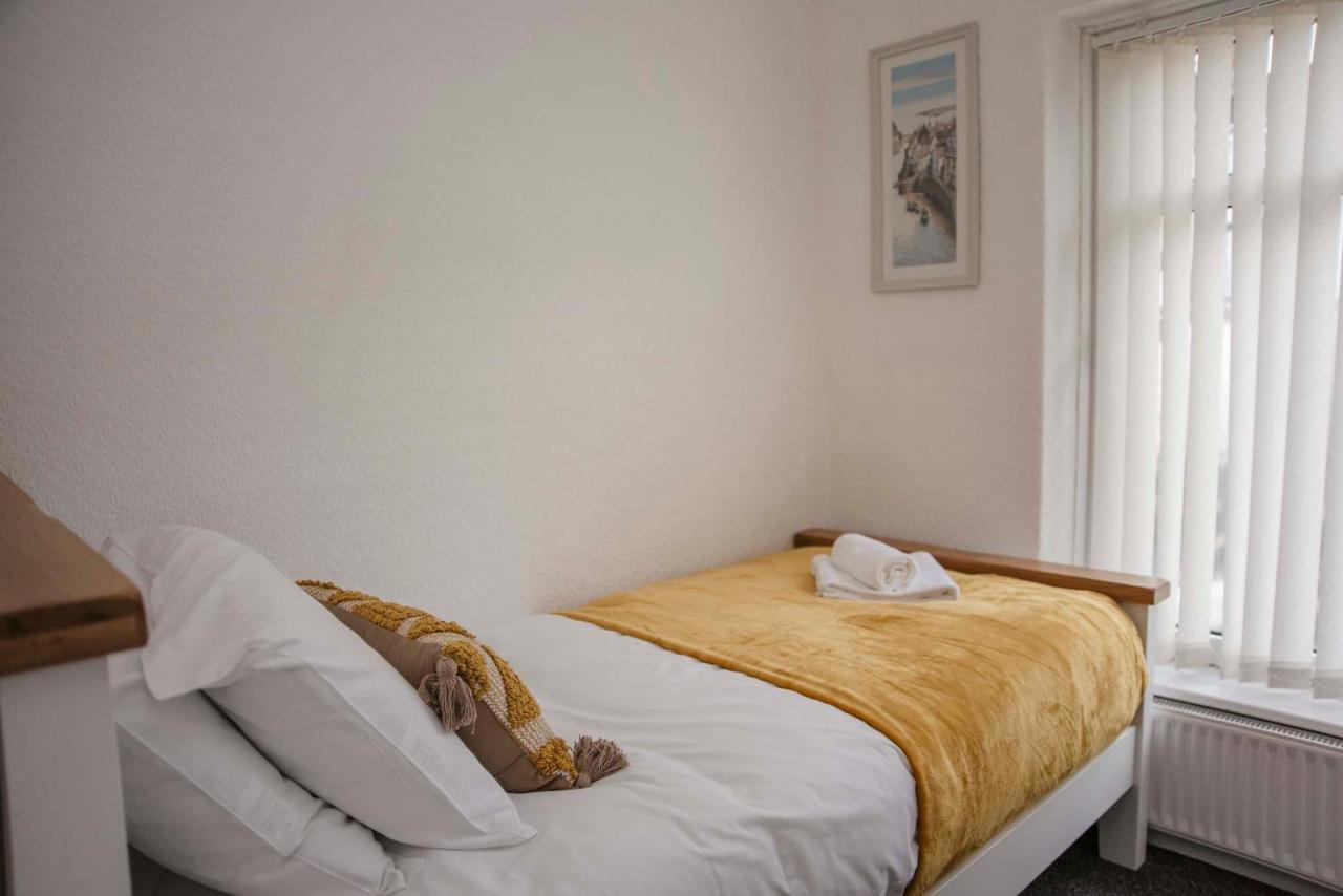 Vila Six Bells Retreat Abertillery Exteriér fotografie